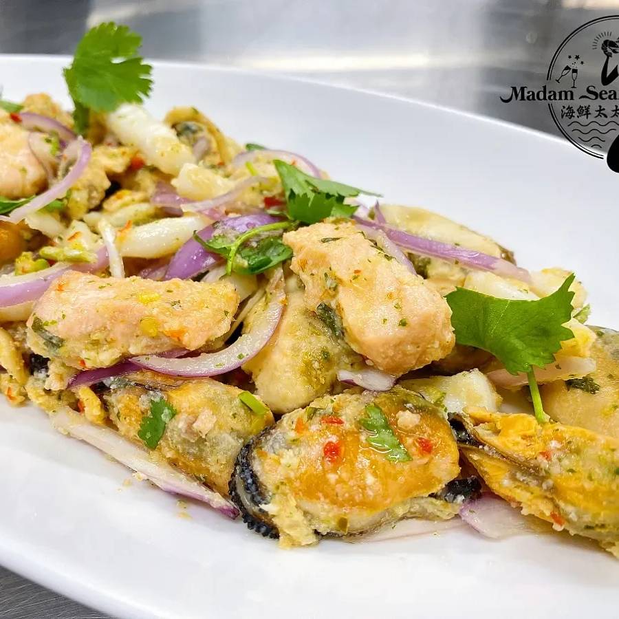Thai Marinara Salad